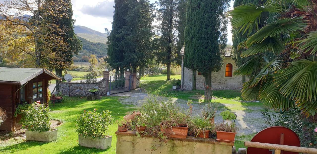 Agriturismo Due Ponti Chianni Exterior foto