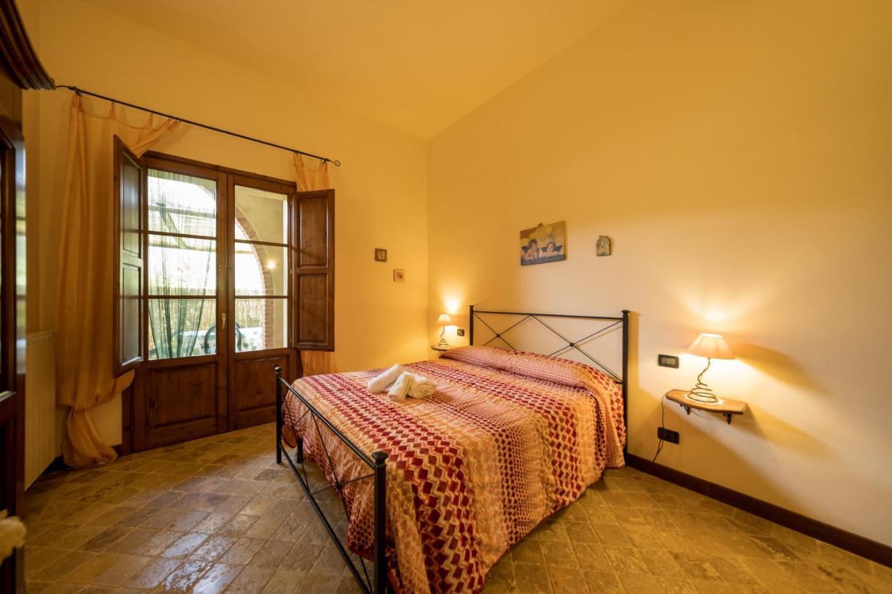 Agriturismo Due Ponti Chianni Exterior foto