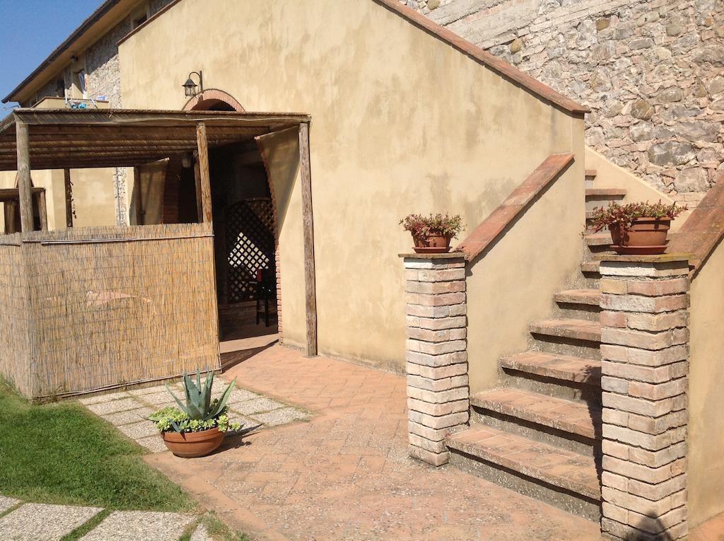 Agriturismo Due Ponti Chianni Exterior foto